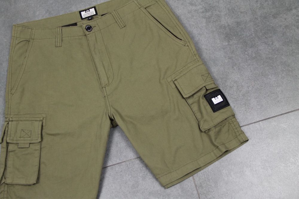 Weekend offender карго шорти