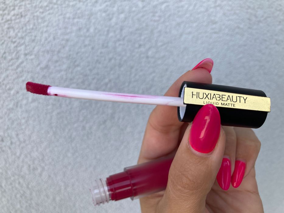 Kolejny nowy błyszczyk huxiabeauty