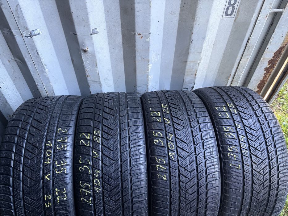 4 Opony Pirelli Scorpion Winter 275/35/22 104V 2025r.