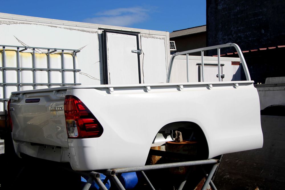 Caixa aberta Toyota Hilux cabine Simples (NOVA)