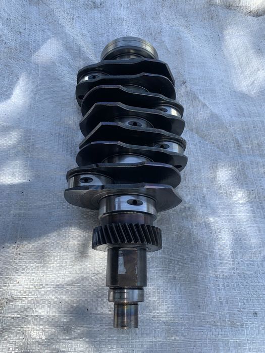 Колінвал Subaru ee20Z Дизель 2.0 Субару 12200аа380 12200аа480