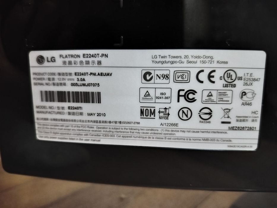 Монітор LG Flatron E2240T , LED 22'' дюйма VGA  DVI-D