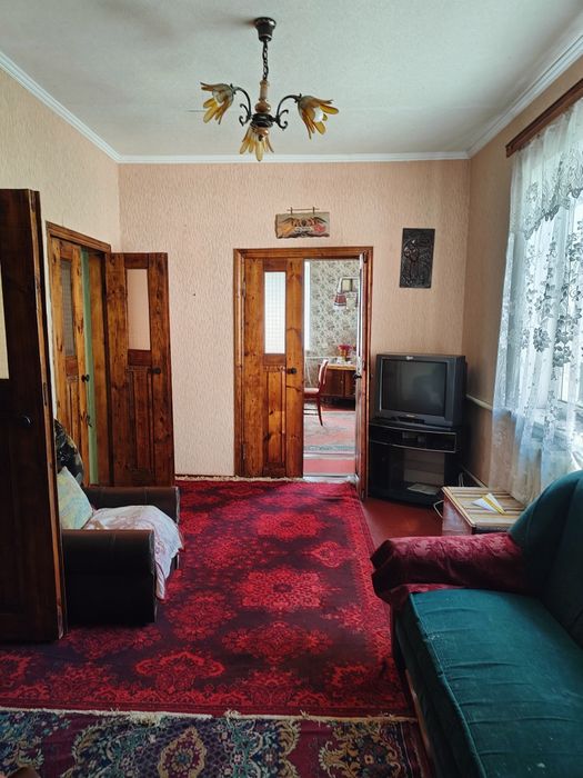 Продаж будинку 102 м² у м. Васильків – 14 соток, комунікації в будинку