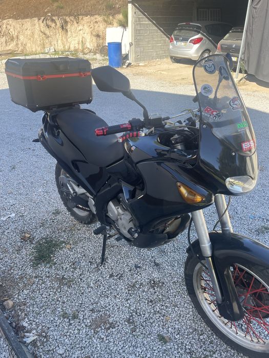 Vendo ou troco aprilia pegaso 650