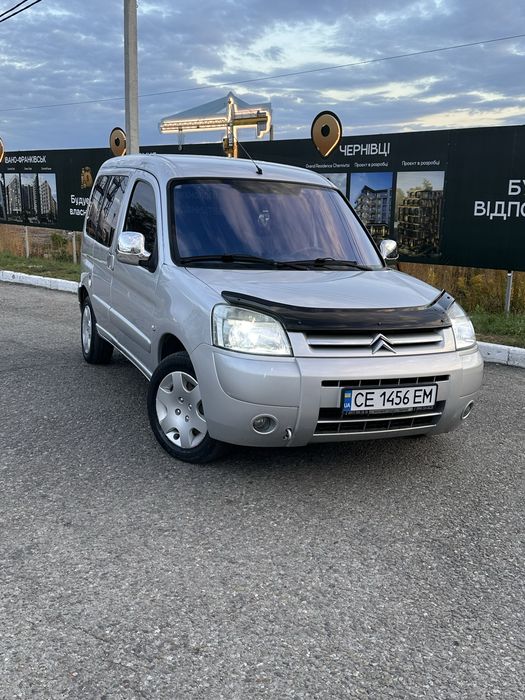 легковий автомобіль