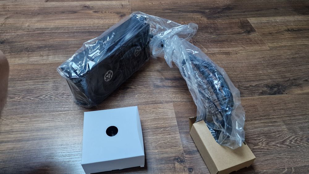 Arctic Liquid Freezer II 240 Czarny