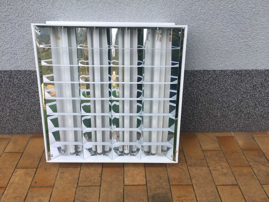 lampy lastrowe jarzeniowe