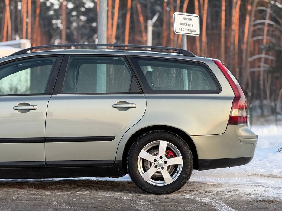 Volvo v50, 2006 року, 1.6 дизель, механіка, 274т.км.
Надійний дизельни