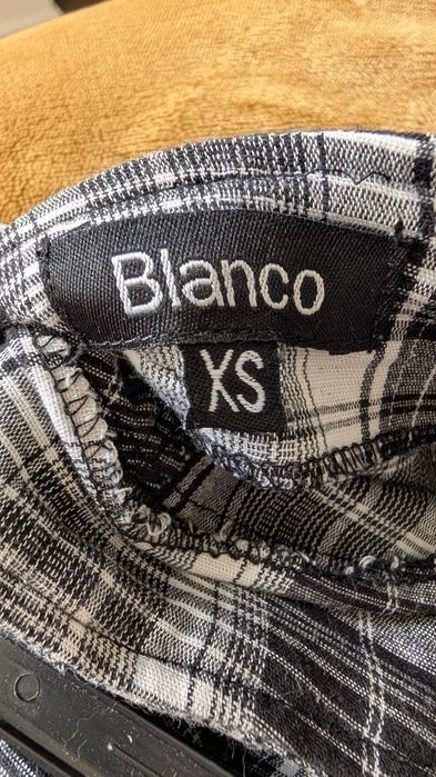 Vestido xadrez com laço