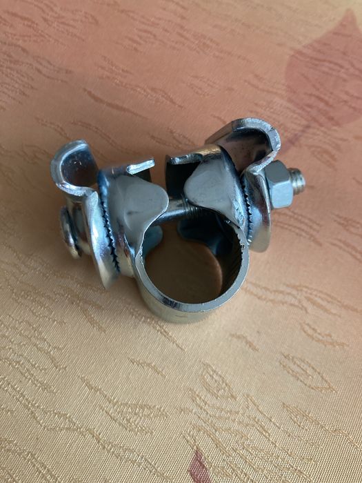 Obejma metalowa (25 mm srednicy) Patent Marin