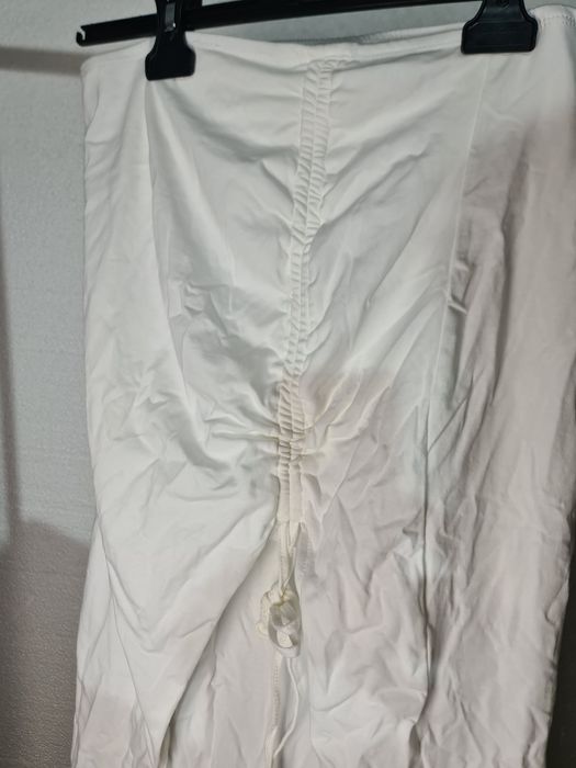 Saia de senhora branca SHEIN - nova