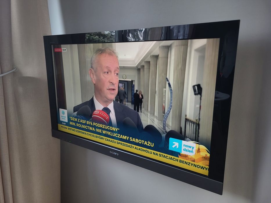 Telewizor SONY MODEL NO KDL-37EX401 LCD STAN bardzo dobry