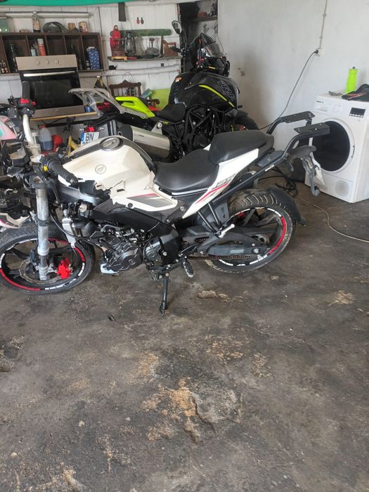 Keeway rkf 125 não dá para mudar de nome