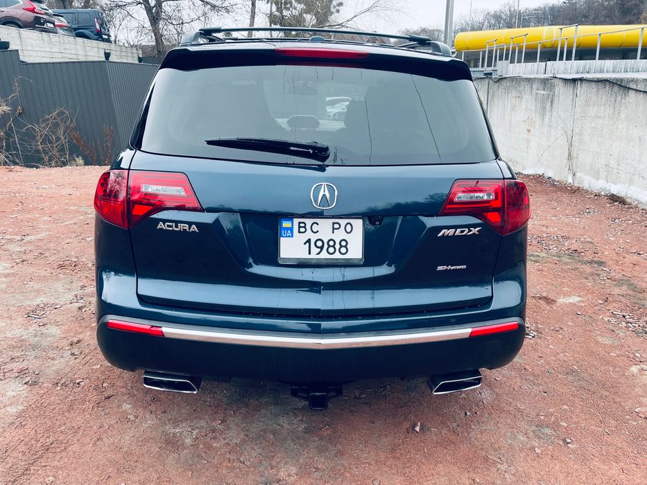 Acura MDX семь мест полная комплектация
