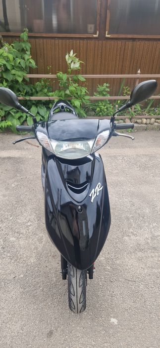 Продам скутер ямаху срочно без торгу