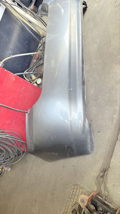para-choque traseiro Toyota corola e12 ano 2002
