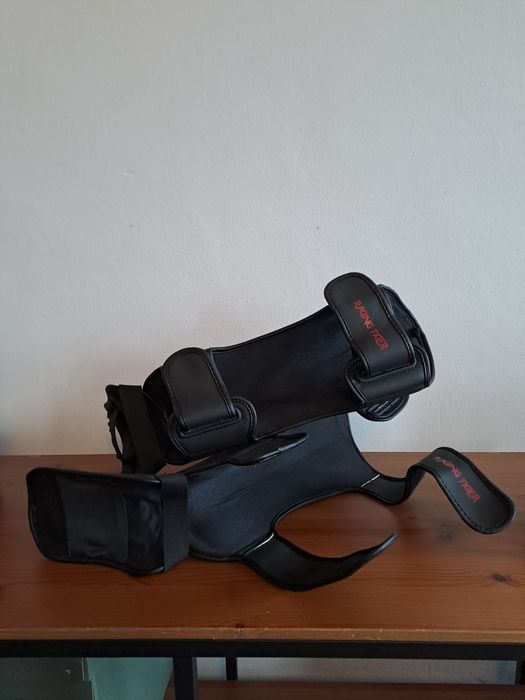 Caneleiras kickboxing Raging Tiger S