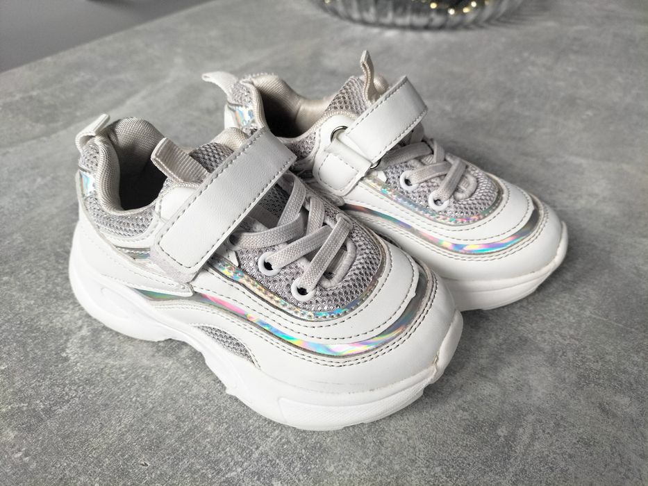 Buty dla dziewczynki