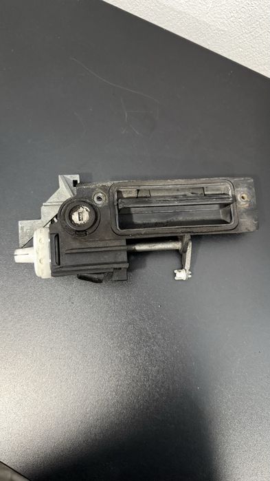 Fechadura da mala Mercedes C 220 W 202