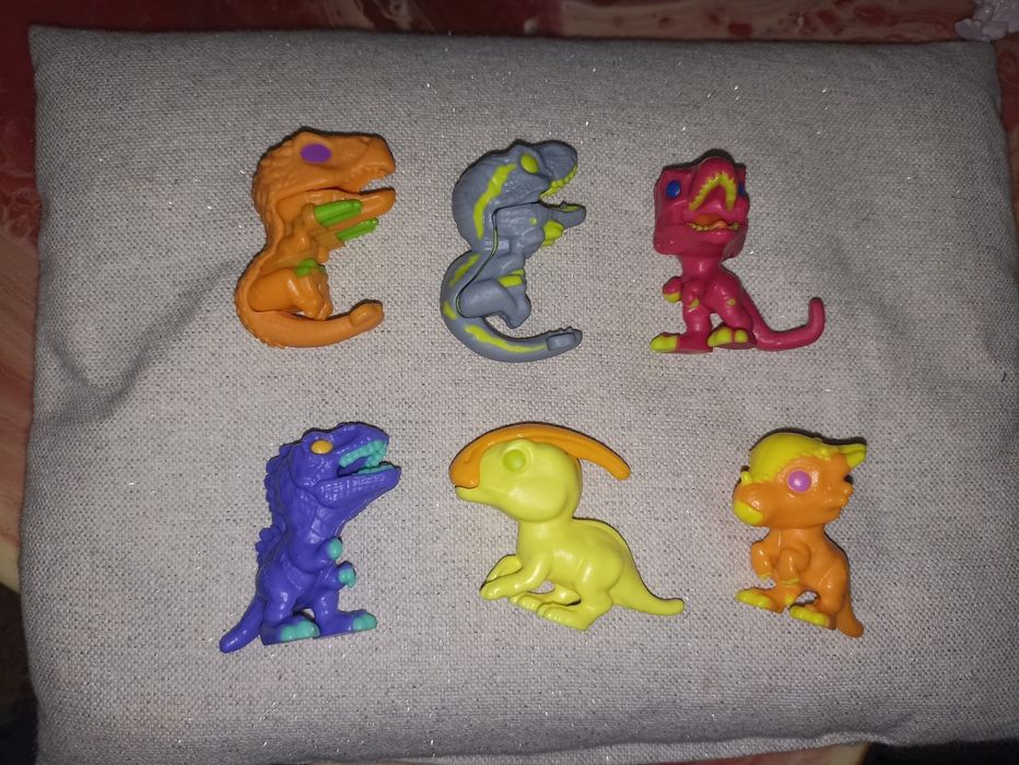 Jurassic Park Kinder Joy