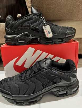 Buty meskie Mokasyny Nike_Air_Max_TN_Plus_Black R.  36