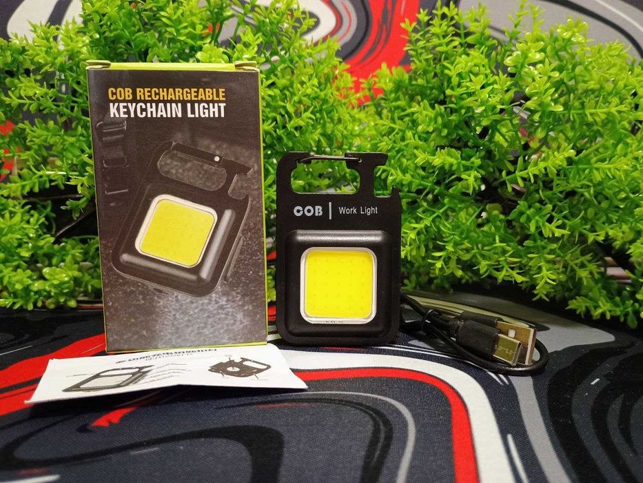 Міні LED ліхтарик брелок, з магнітом та карабіном акумуляторний 500мАг