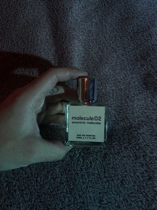 Продам духи мужские женские