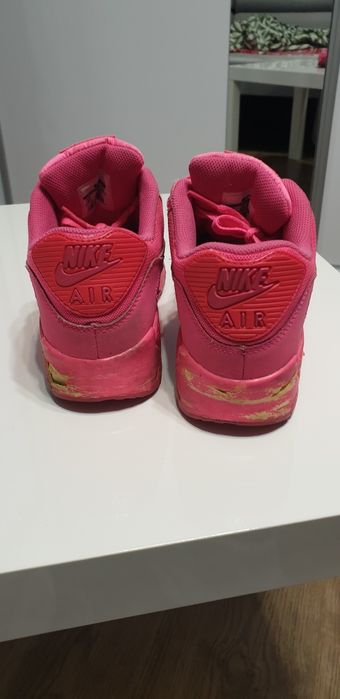 Buty nike neonowy różowy 38,5