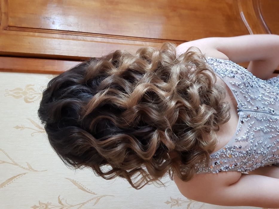 Шикарне випускне плаття