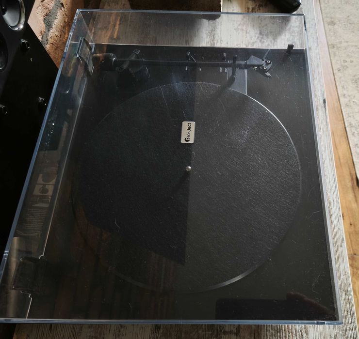 Pro Ject A1 gramofon