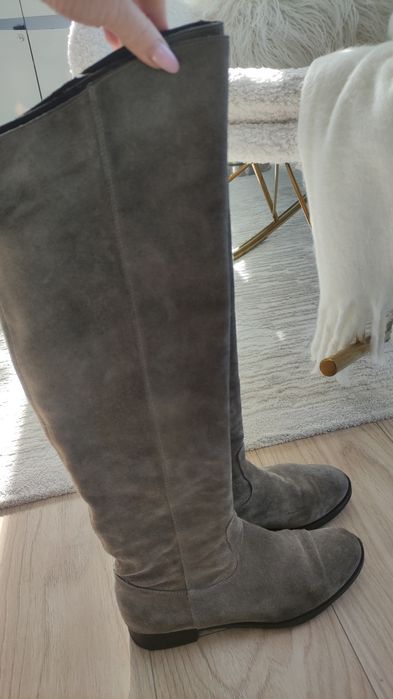 Piękny kozaki zamszowe szare róż. 39