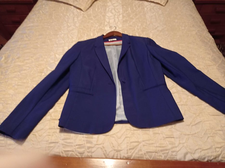 Brand-New Fitted Blue Blazer