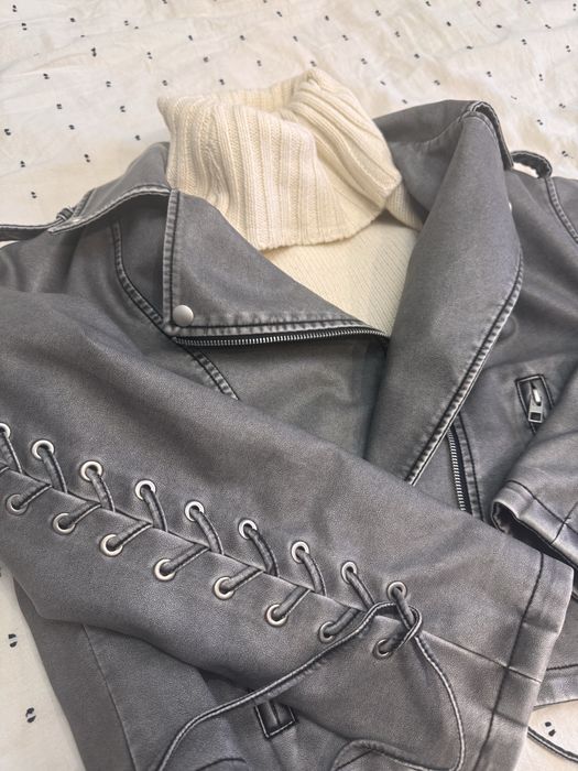 Косуха , куртка демі, в подарунок до одної речі светр