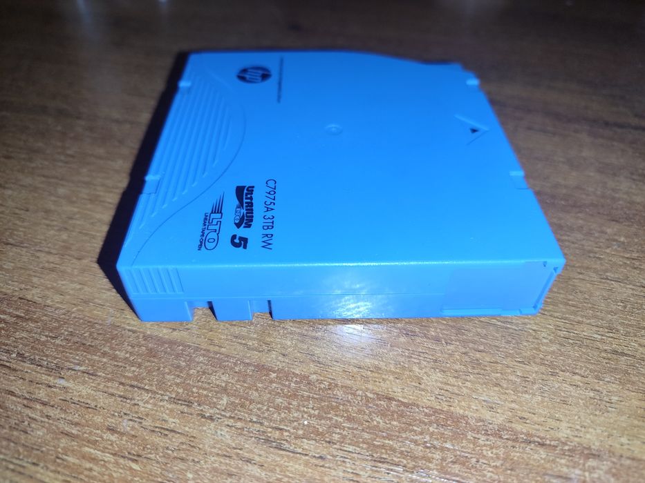 Дата-картридж HP LTO-5 Ultrium 3TB RW Data Cartridge (C7975A)
Технолог