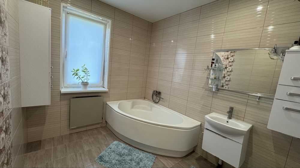 Окремий будинок з ремонтом