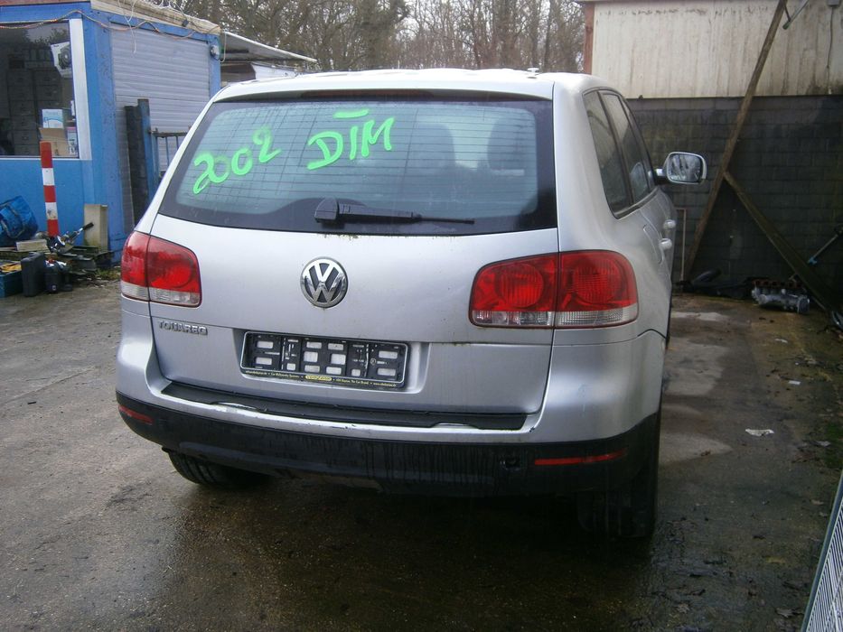 Tampa de mala traseira vidro VW Touareg 2003/2010.