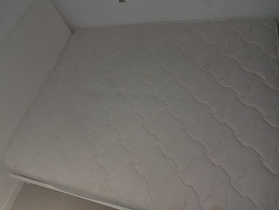 Colchão usado para venda