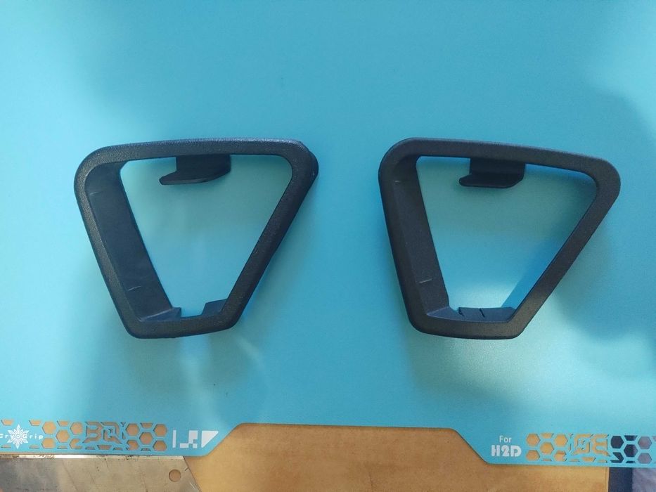 Mercedes W124 Coupe Trójkąty Pasów Bezpieczeństwa