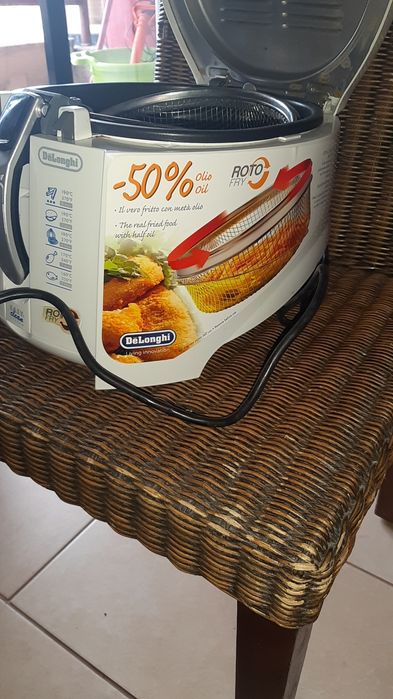 Fritadeira sem óleo marca DeLonghi