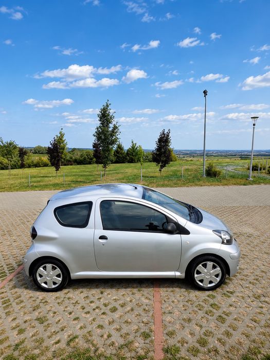 Toyota Aygo 1.0 benzyna | 2011 | 3-drzwiowa