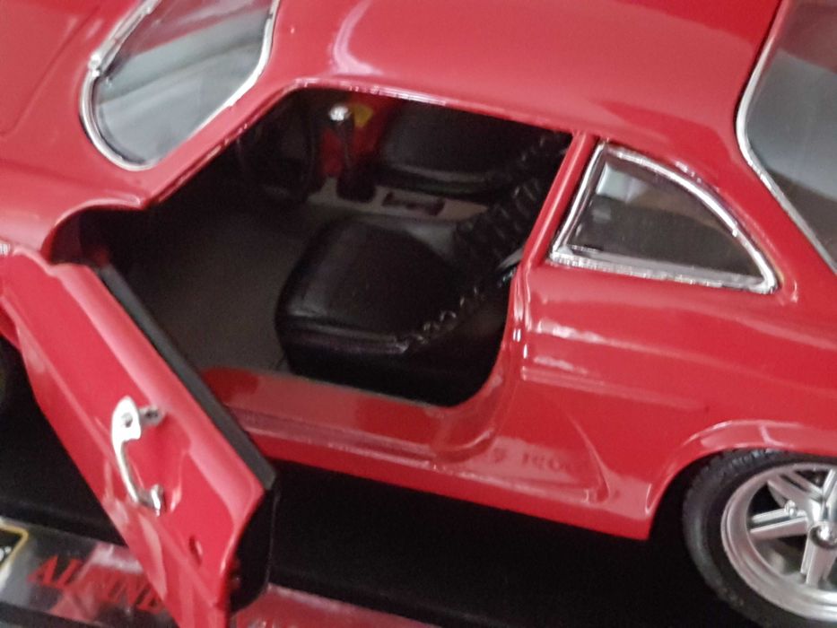 Renault Alpine de 1971 escala 1/24 - BURAGO