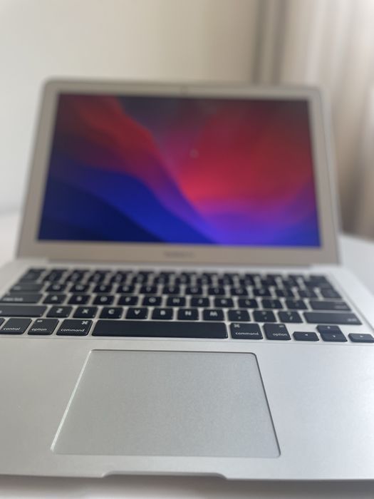 Macbook Air - muito bem cuidado *Precisa de reparação*