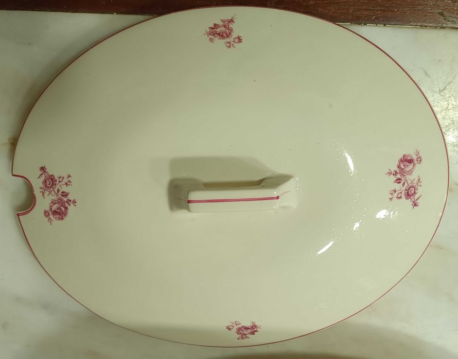 Conjunto Terrina e Travessa da CESOL - Fábrica de Faiança de Souselas