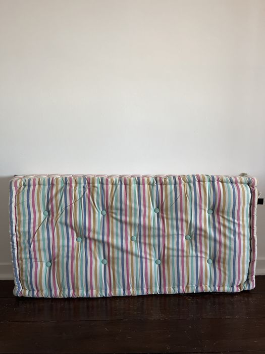 Colchão e almofadas