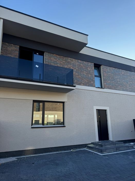 Розпочато продаж нових котеджів, ближня Сторожниця!