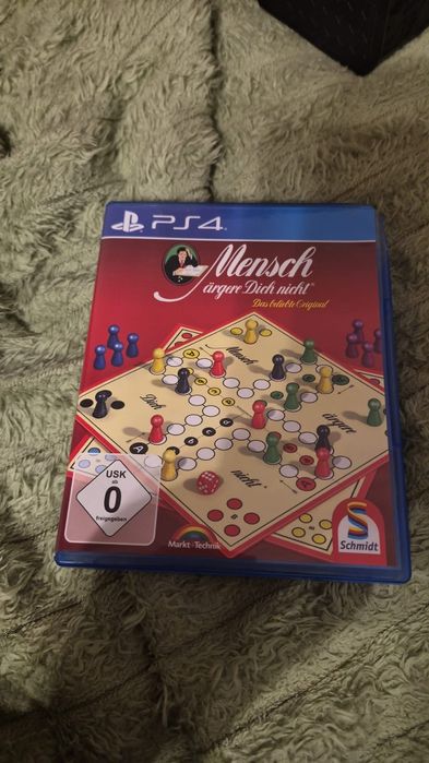 Sprzedam ps 4 z grami