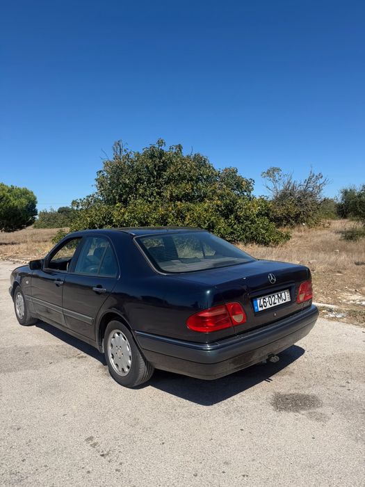 Mercedes E250 Turbo foto 4