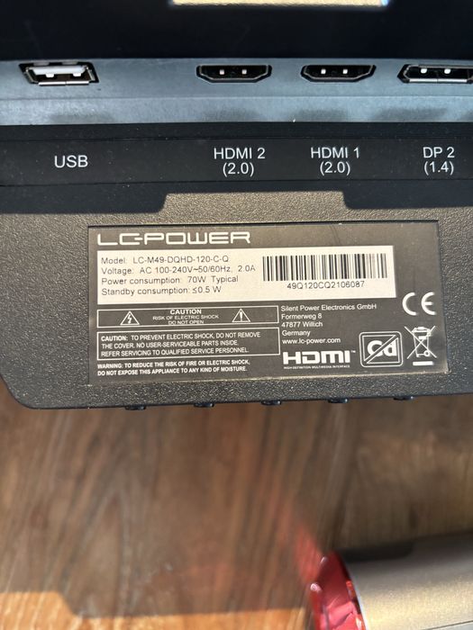 Monitor Gaming LC-Power 49” QLED Curvo