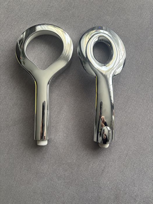 Dwie Słuchawki prysznicowe,chrom.