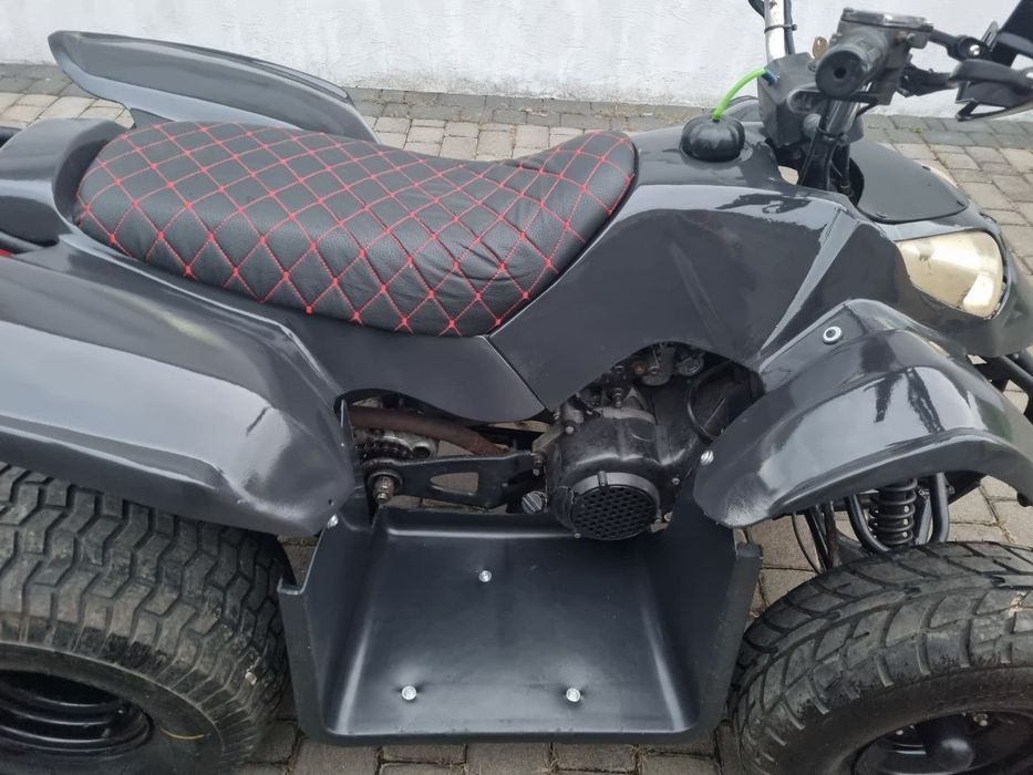 Дитячий квадроцикл Qingqi 2016р в хорошому стані.